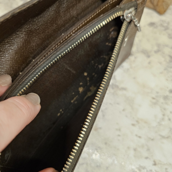 Authetntic LOUIS Vuitton Taiga Portefeuille Accordion Brown Wallet - Picture 5 of 15